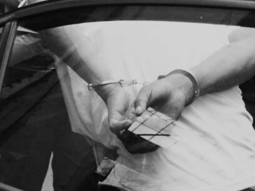 arresto-policia-el-universal-puebla-recuperado